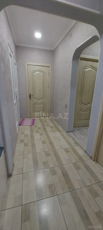 Satılır 4 otaqlı mənzil 100 m²