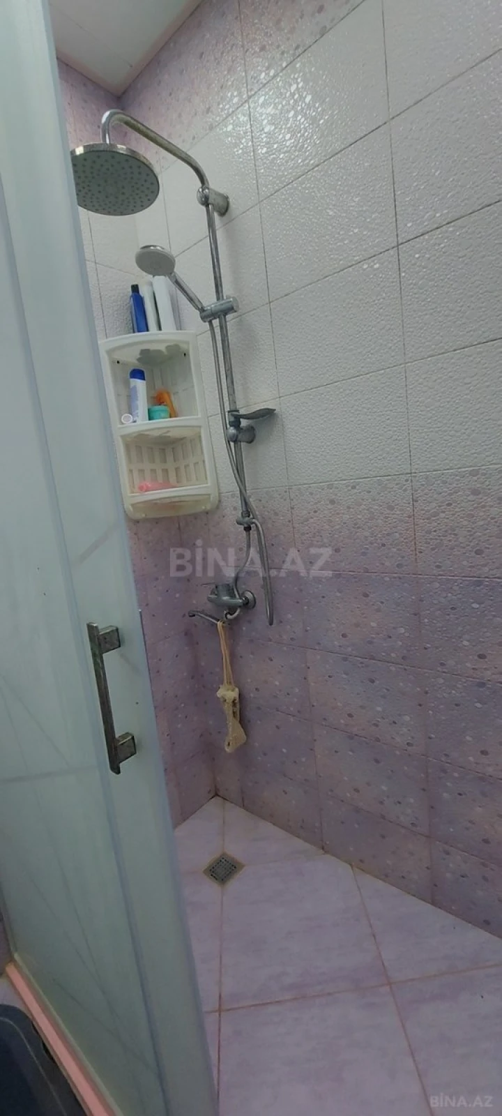 Satılır 4 otaqlı mənzil 100 m²