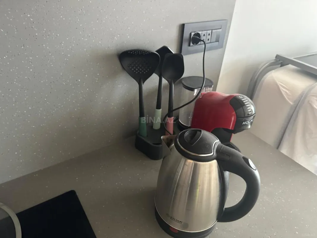 Kirayə verilir 2 otaqlı mənzil 90 m²