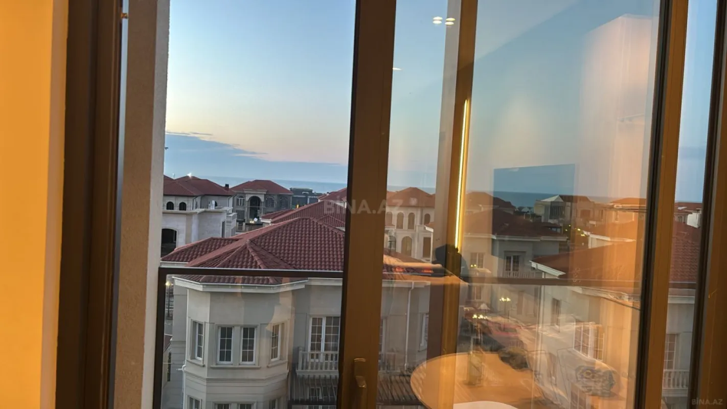 Kirayə verilir 2 otaqlı mənzil 90 m²