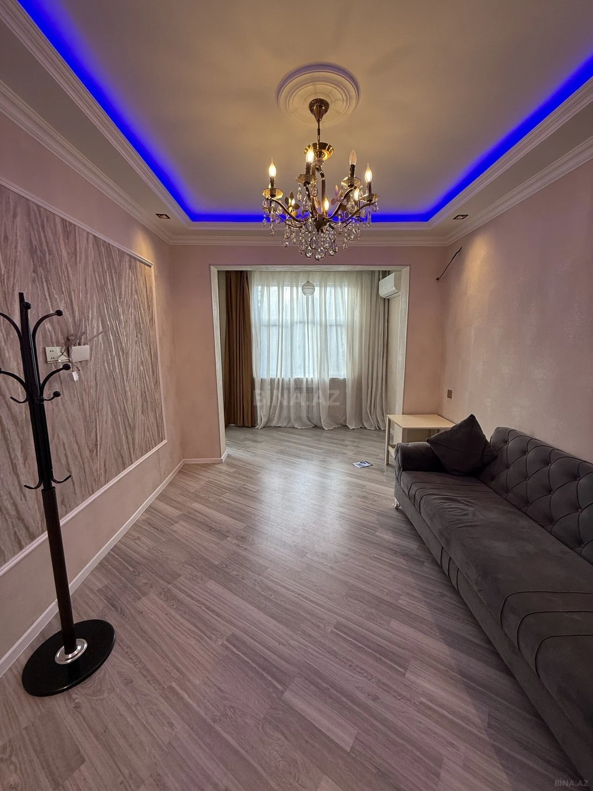 Kirayə verilir 2 otaqlı mənzil 55 m²