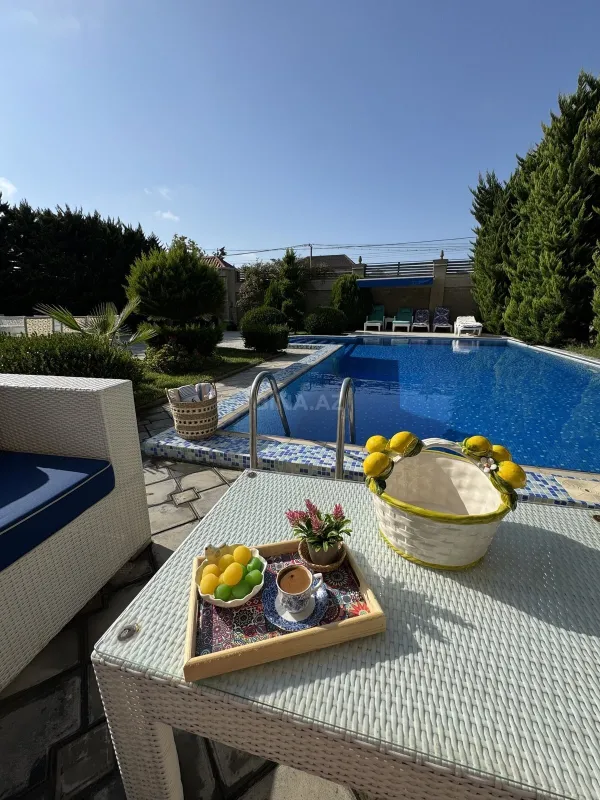 Kirayə verilir 5 otaqlı həyət evi 180 m²