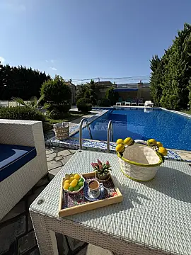 Kirayə verilir 5 otaqlı həyət evi 180 m²
