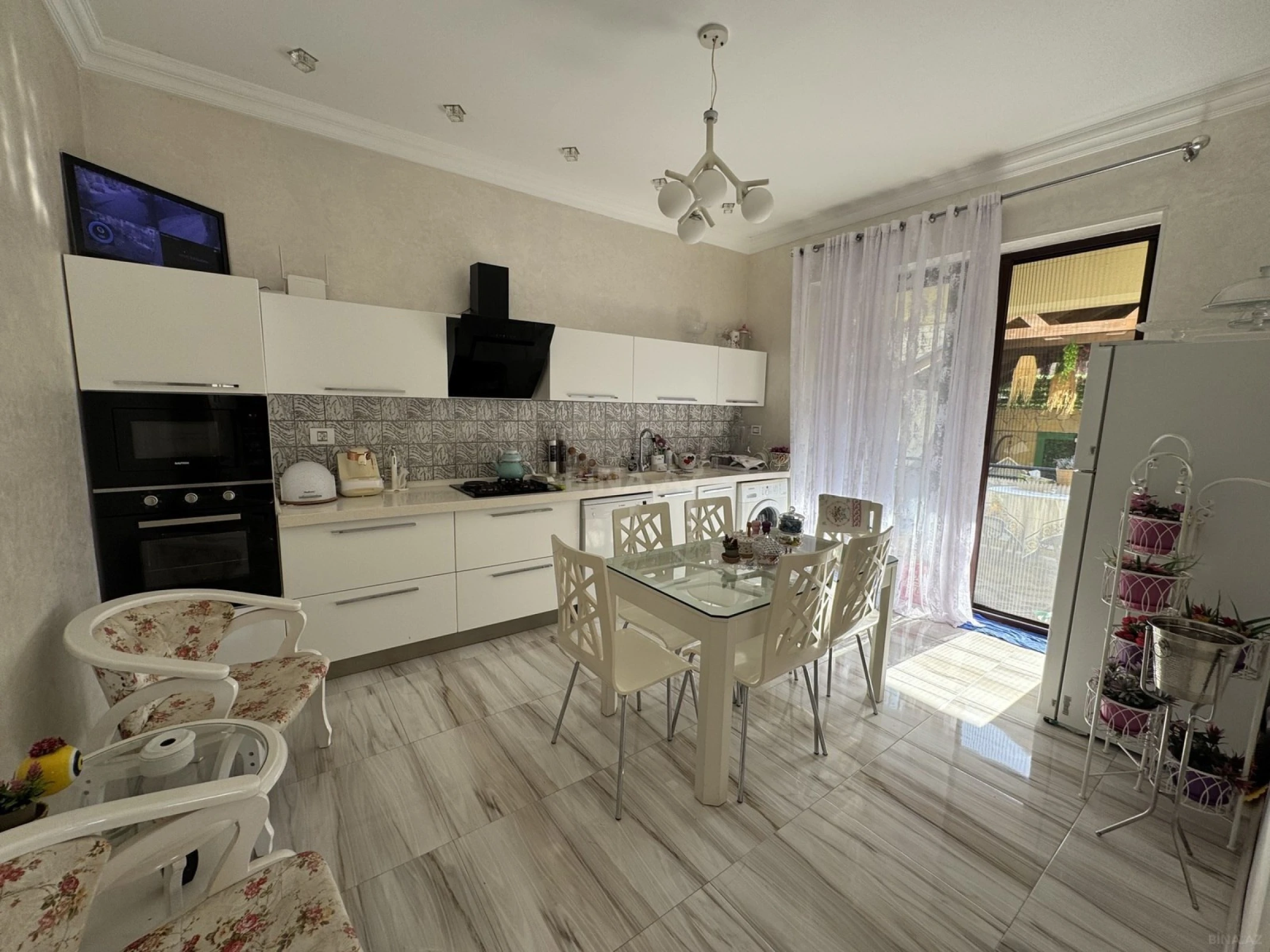 Kirayə verilir 5 otaqlı həyət evi 180 m²