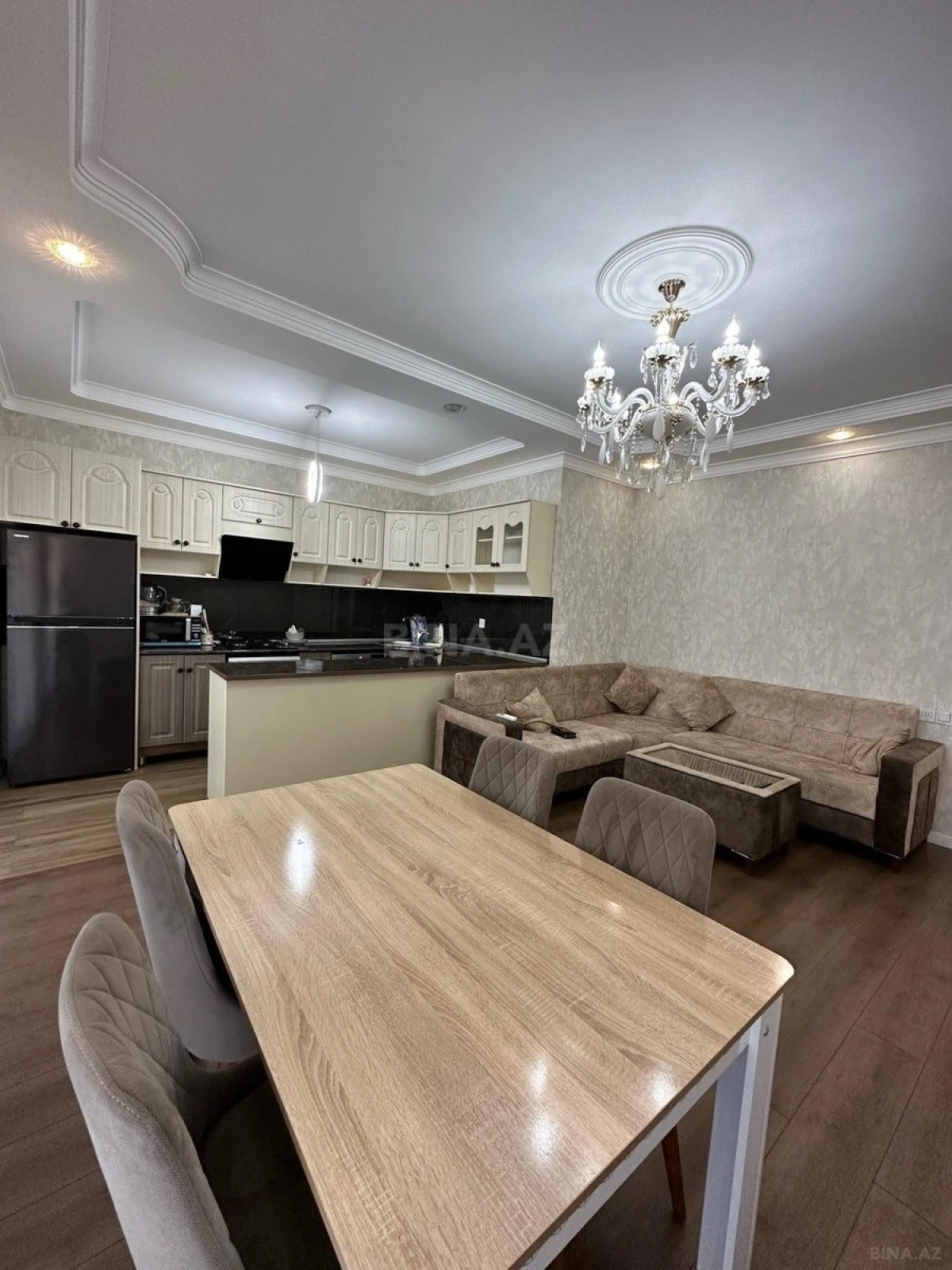 Kirayə verilir 3 otaqlı mənzil 100 m²
