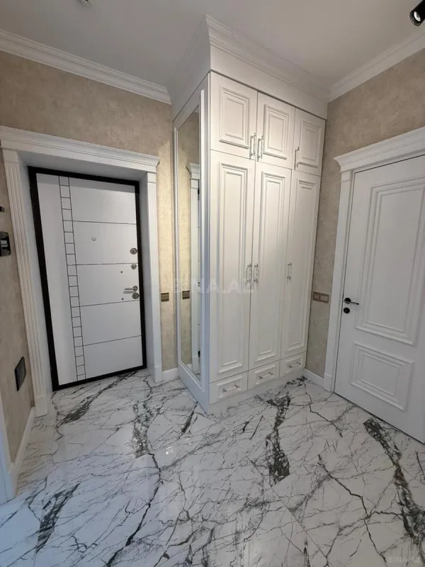 Kirayə verilir 2 otaqlı mənzil 72 m²