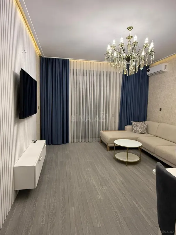 Kirayə verilir 2 otaqlı mənzil 72 m²