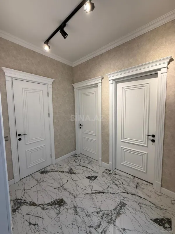 Kirayə verilir 2 otaqlı mənzil 72 m²