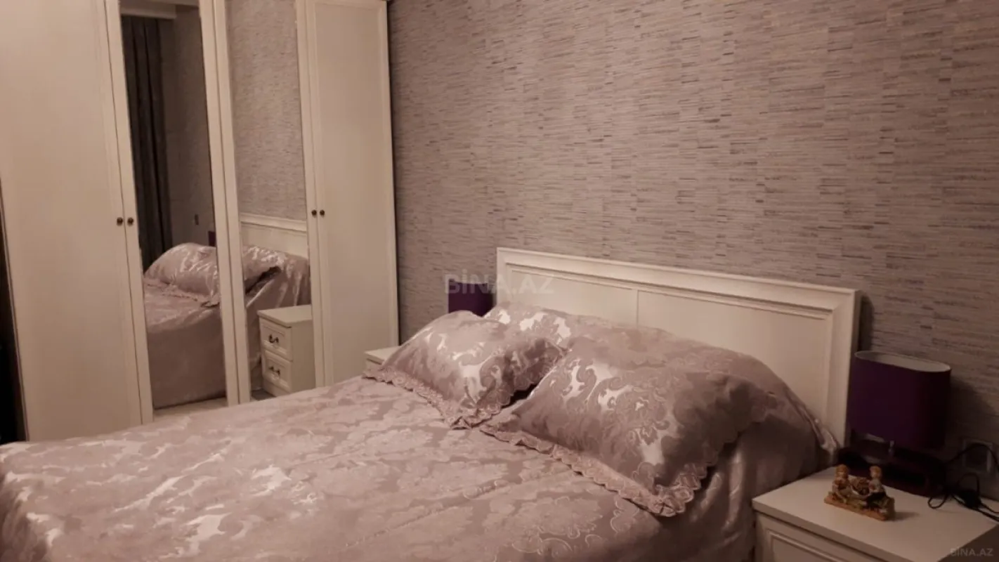 Satılır 3 otaqlı mənzil 76 m²