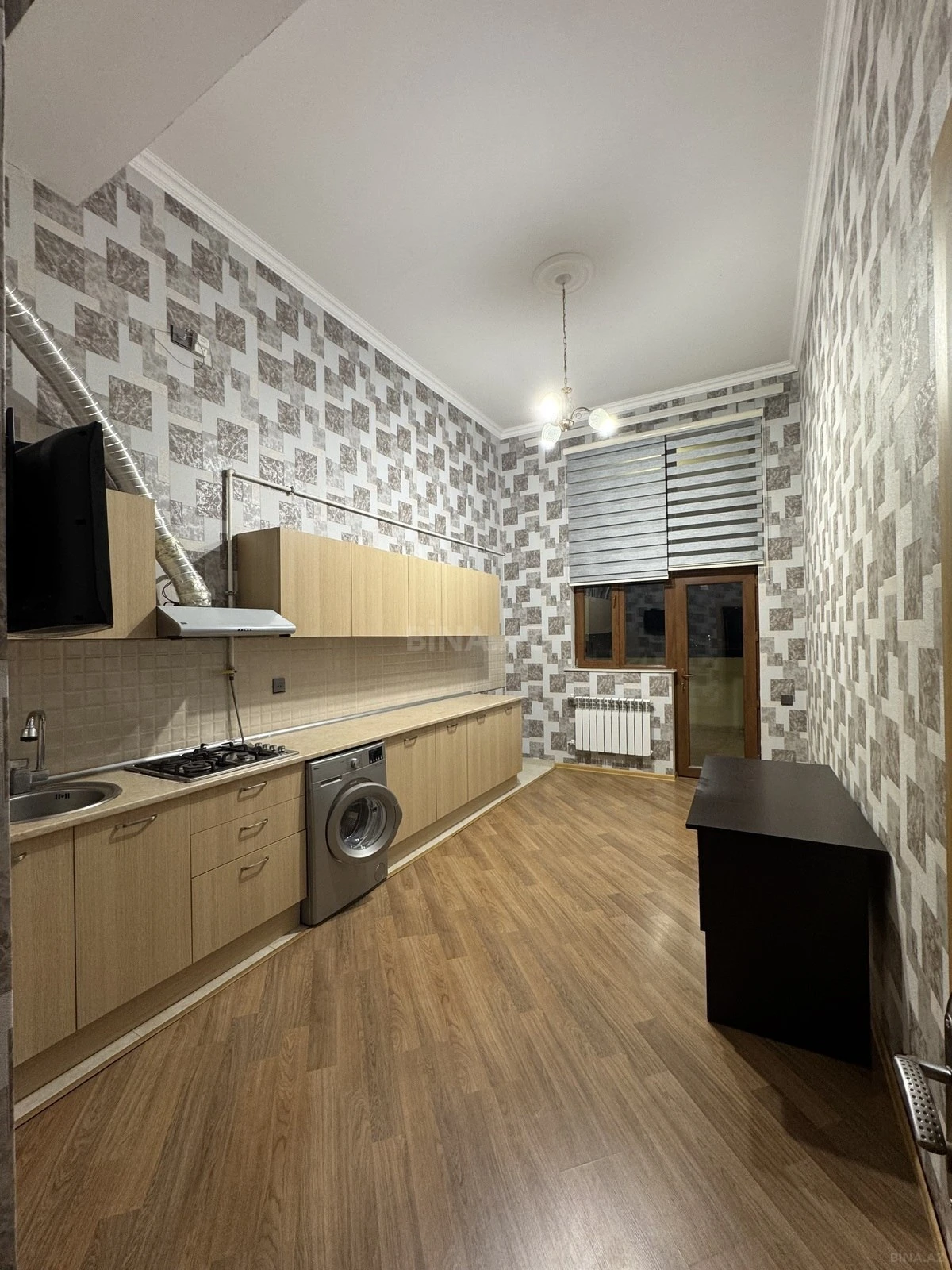 Kirayə verilir 2 otaqlı mənzil 100 m²