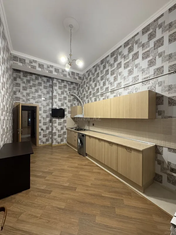 Kirayə verilir 2 otaqlı mənzil 100 m²