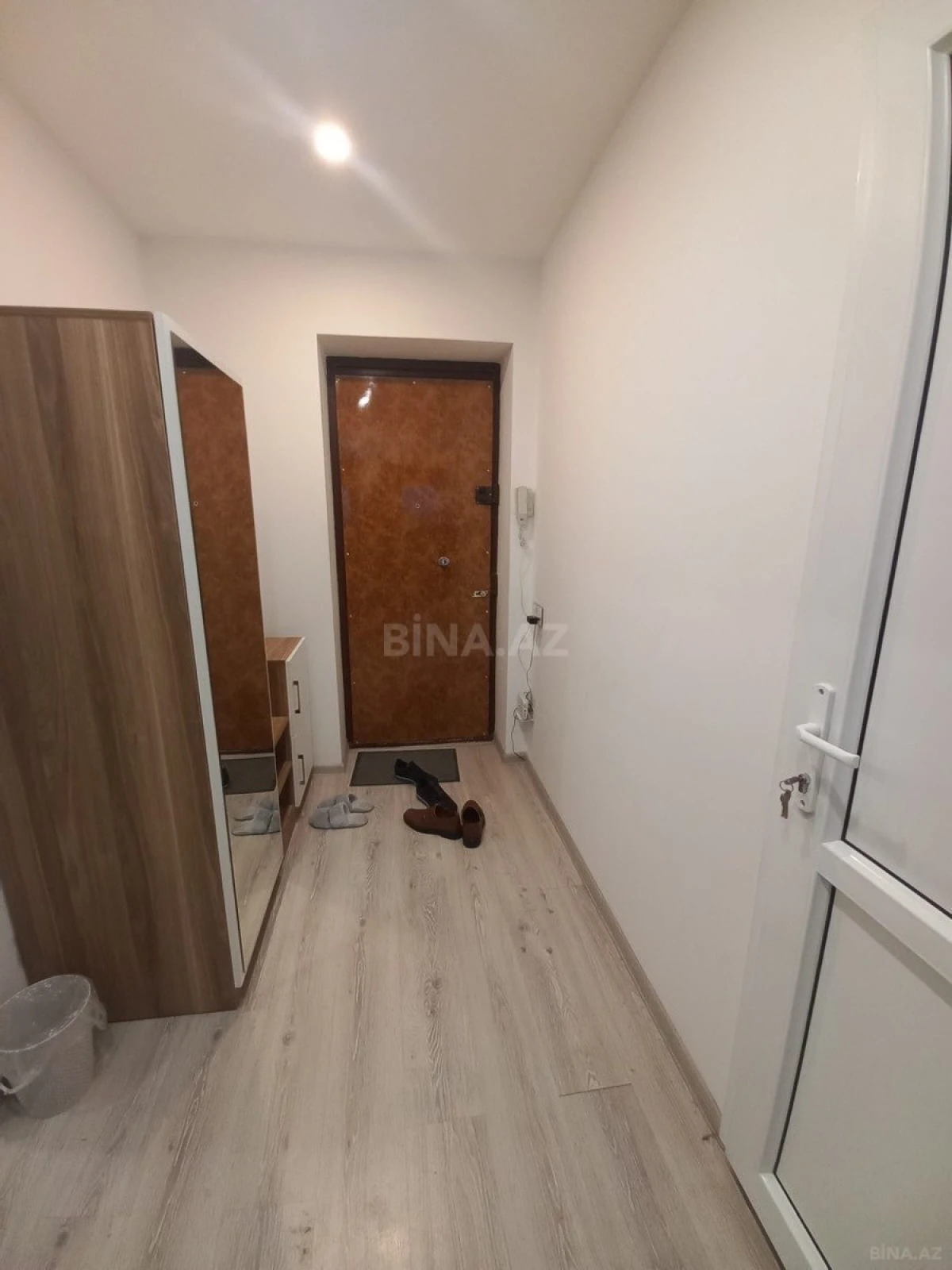Kirayə verilir 2 otaqlı mənzil 70 m²