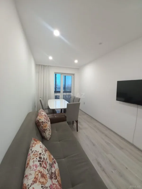 Kirayə verilir 2 otaqlı mənzil 70 m²