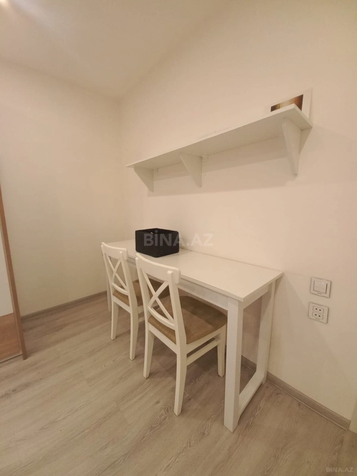 Kirayə verilir 2 otaqlı mənzil 70 m²
