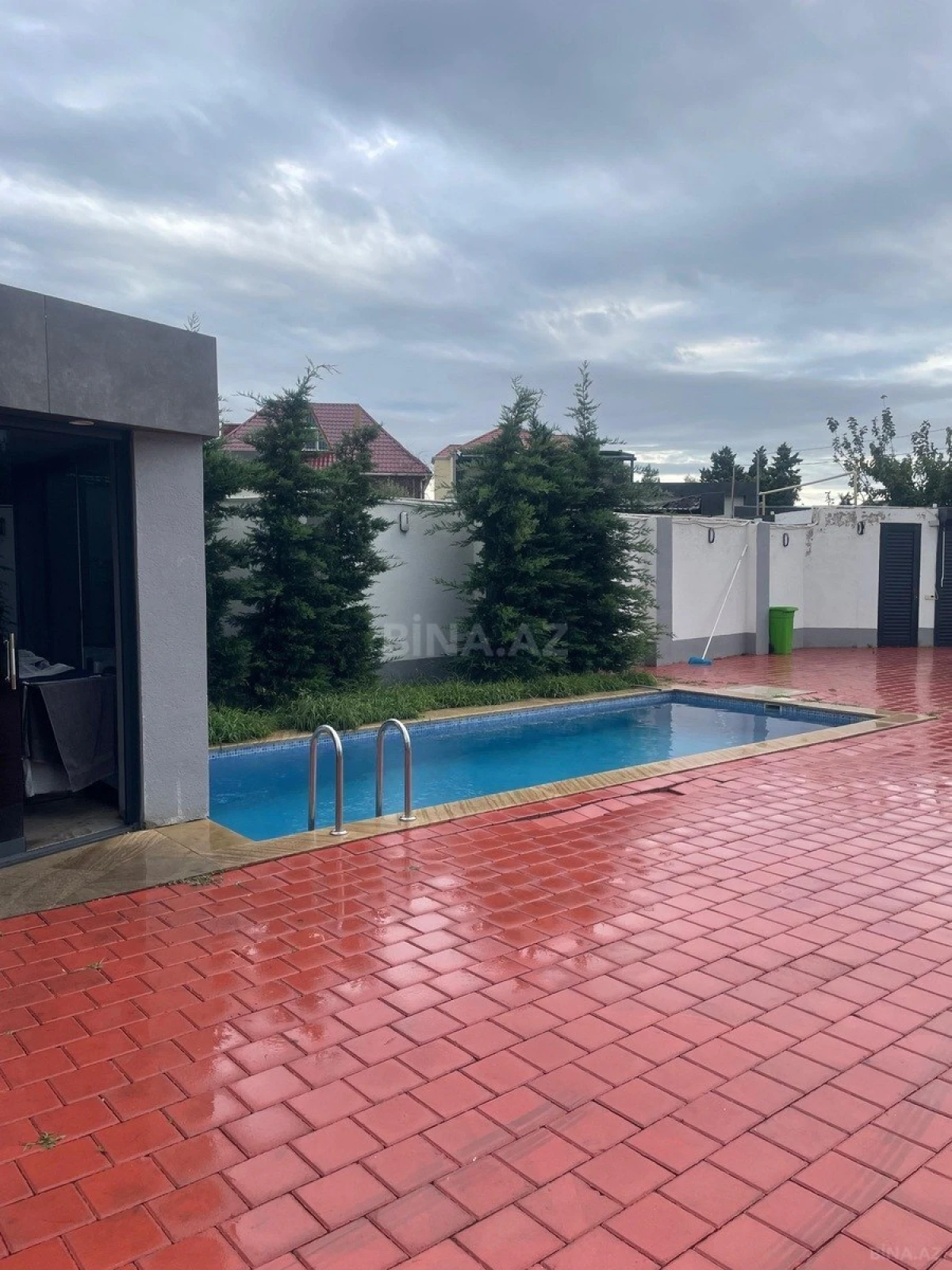 Kirayə verilir 4 otaqlı həyət evi 200 m²