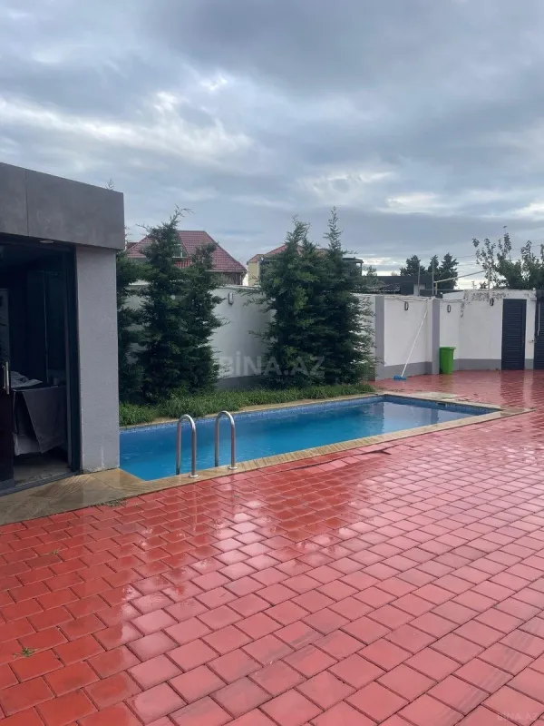 Kirayə verilir 4 otaqlı həyət evi 200 m²