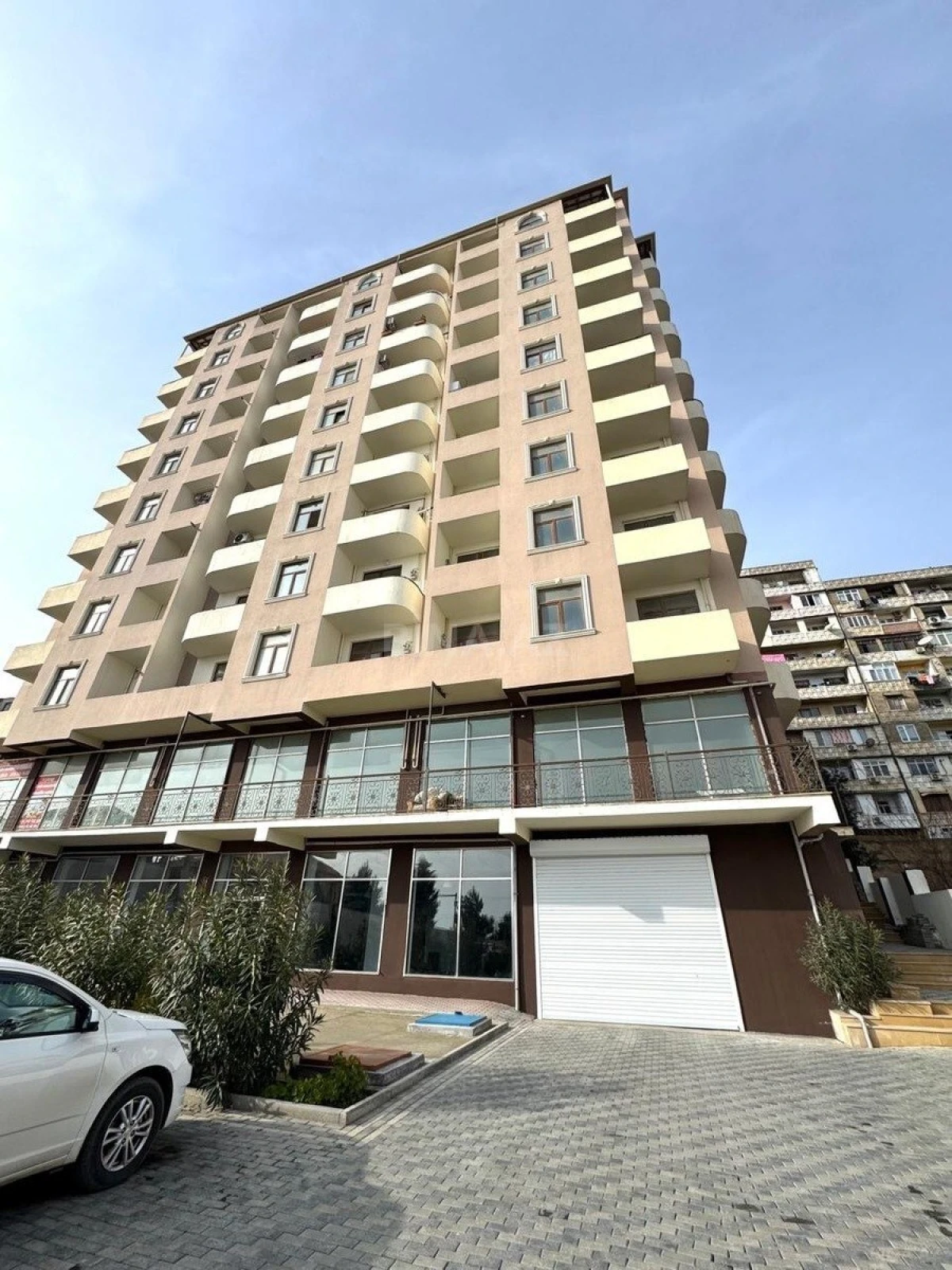 Satılır 2 otaqlı mənzil 60 m²