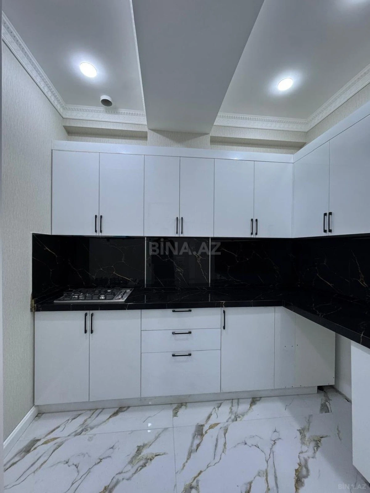 Satılır 2 otaqlı mənzil 60 m²