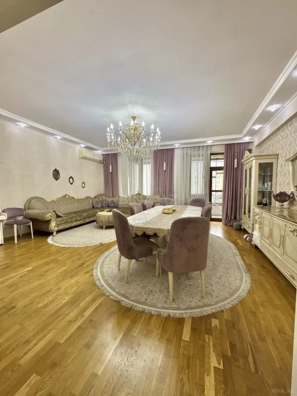Satılır 4 otaqlı mənzil 167 m²