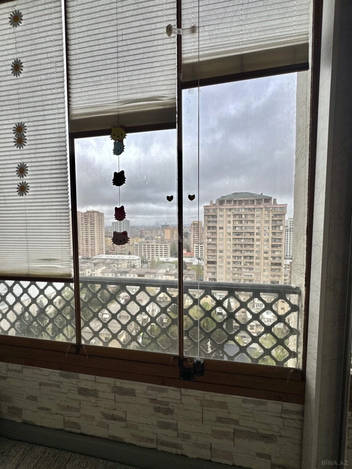 Satılır 4 otaqlı mənzil 167 m²