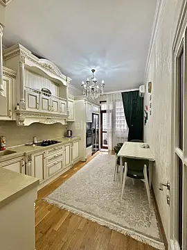Satılır 4 otaqlı mənzil 167 m²