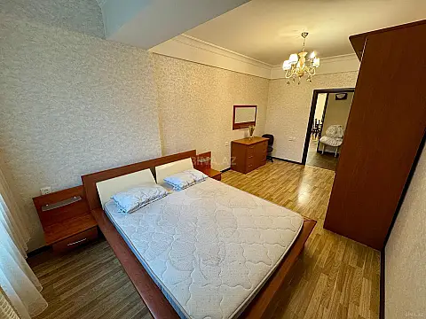 Kirayə verilir 3 otaqlı mənzil 100 m²