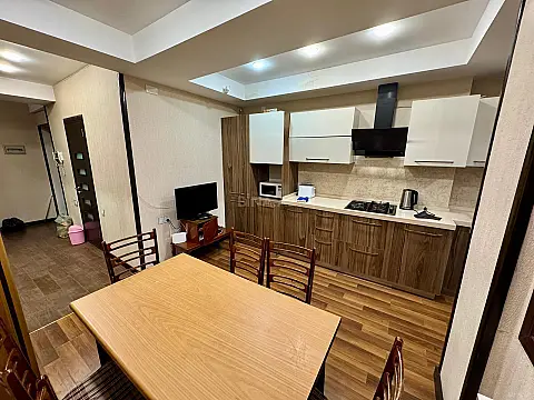 Kirayə verilir 3 otaqlı mənzil 100 m²