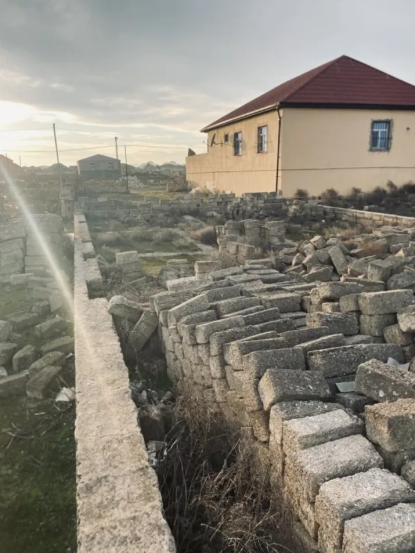 Satılır torpaq sahəsi 2 m²