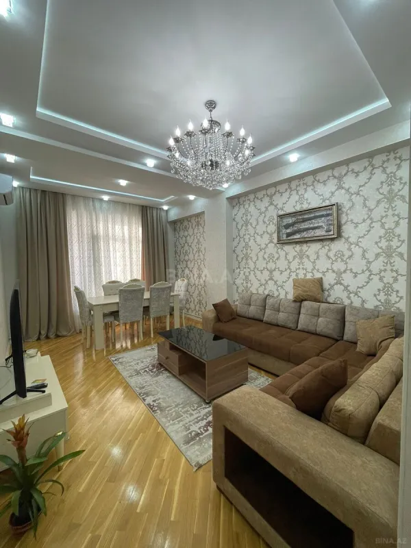 Kirayə verilir 2 otaqlı mənzil 60 m²