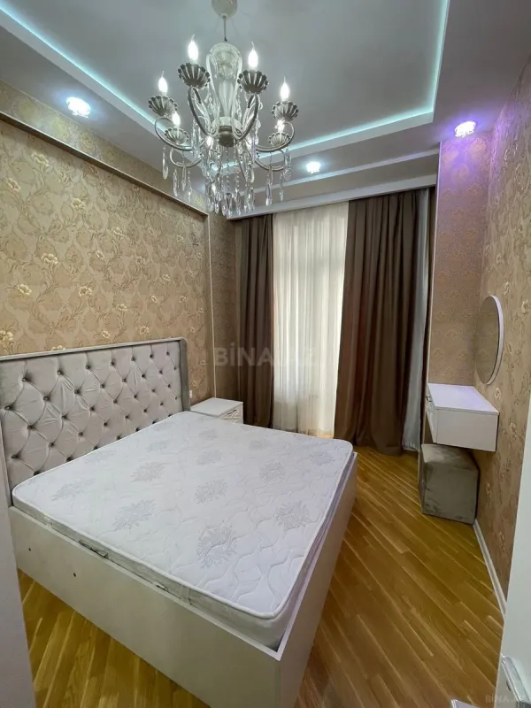 Kirayə verilir 2 otaqlı mənzil 60 m²