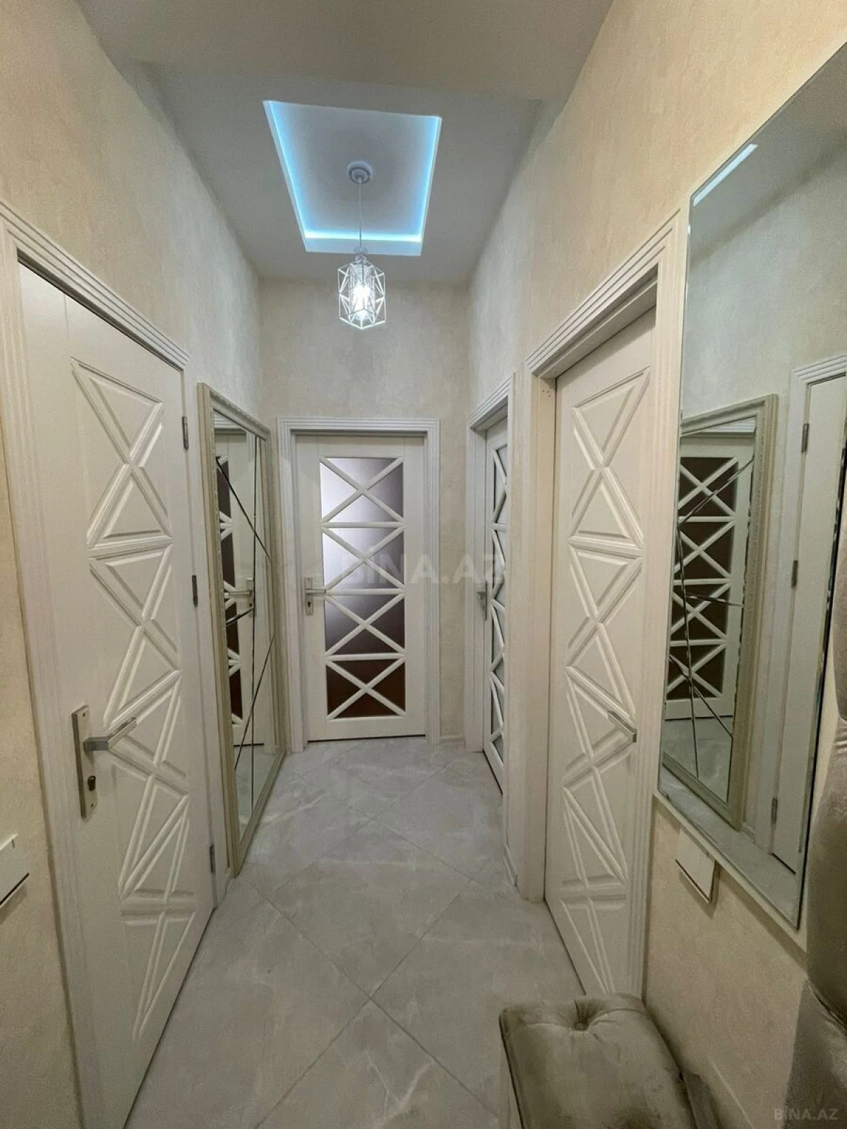 Kirayə verilir 2 otaqlı mənzil 60 m²