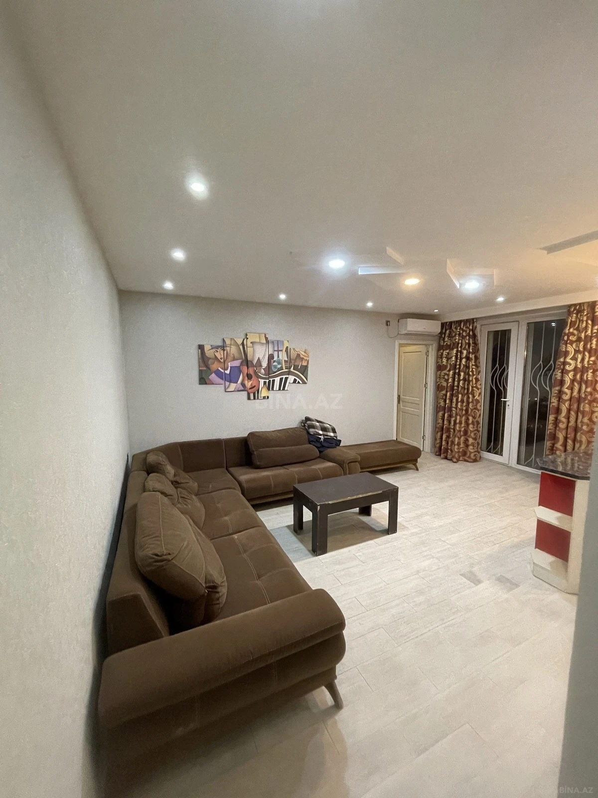 Kirayə verilir 2 otaqlı mənzil 45 m²