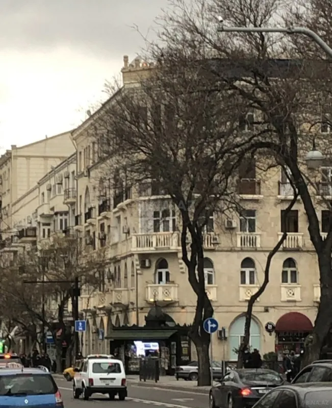 Satılır 2 otaqlı mənzil 65 m²