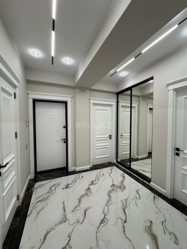 Kirayə verilir 2 otaqlı mənzil 72 m²