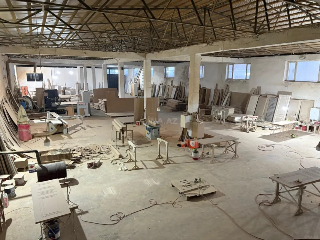 Kirayə verilir obyekt 1325 m²