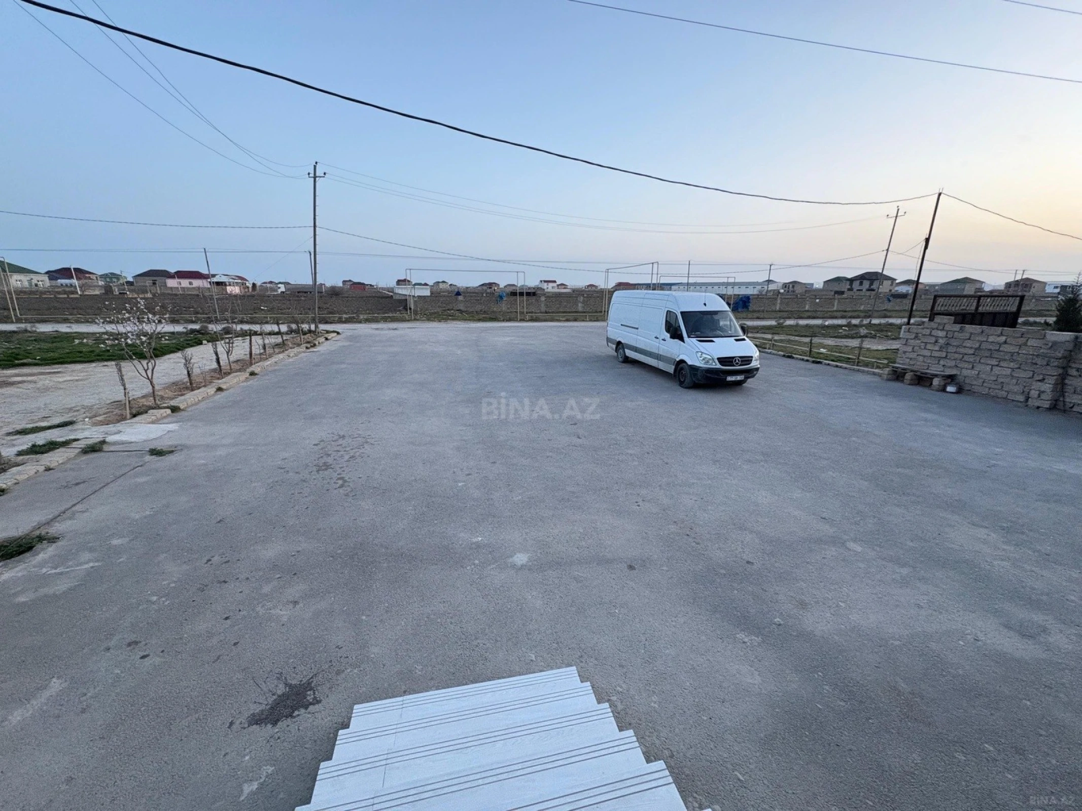 Kirayə verilir obyekt 1325 m²