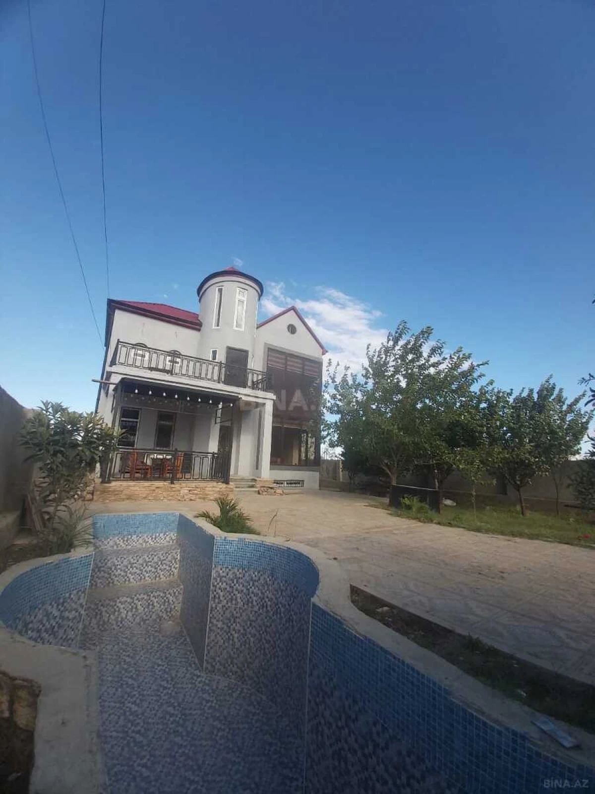 Satılır 5 otaqlı həyət evi 170 m²