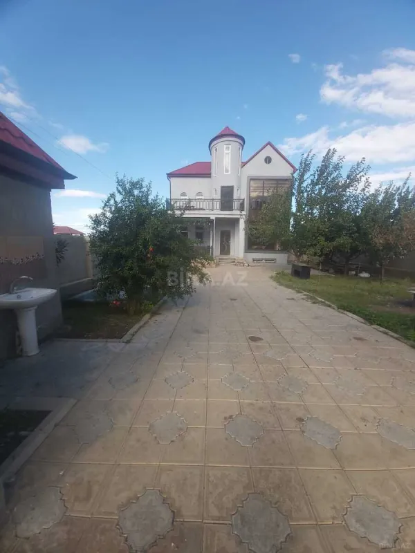 Satılır 5 otaqlı həyət evi 170 m²