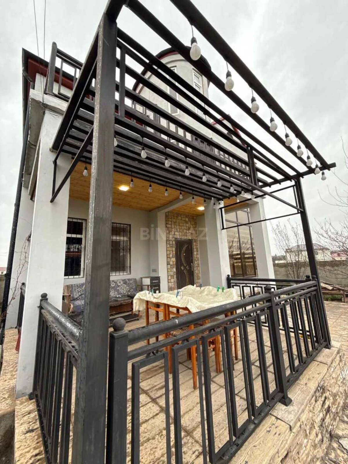 Satılır 5 otaqlı həyət evi 170 m²