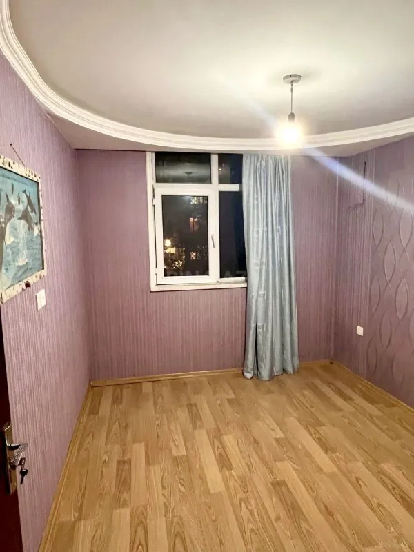 Kirayə verilir 2 otaqlı mənzil 40 m²