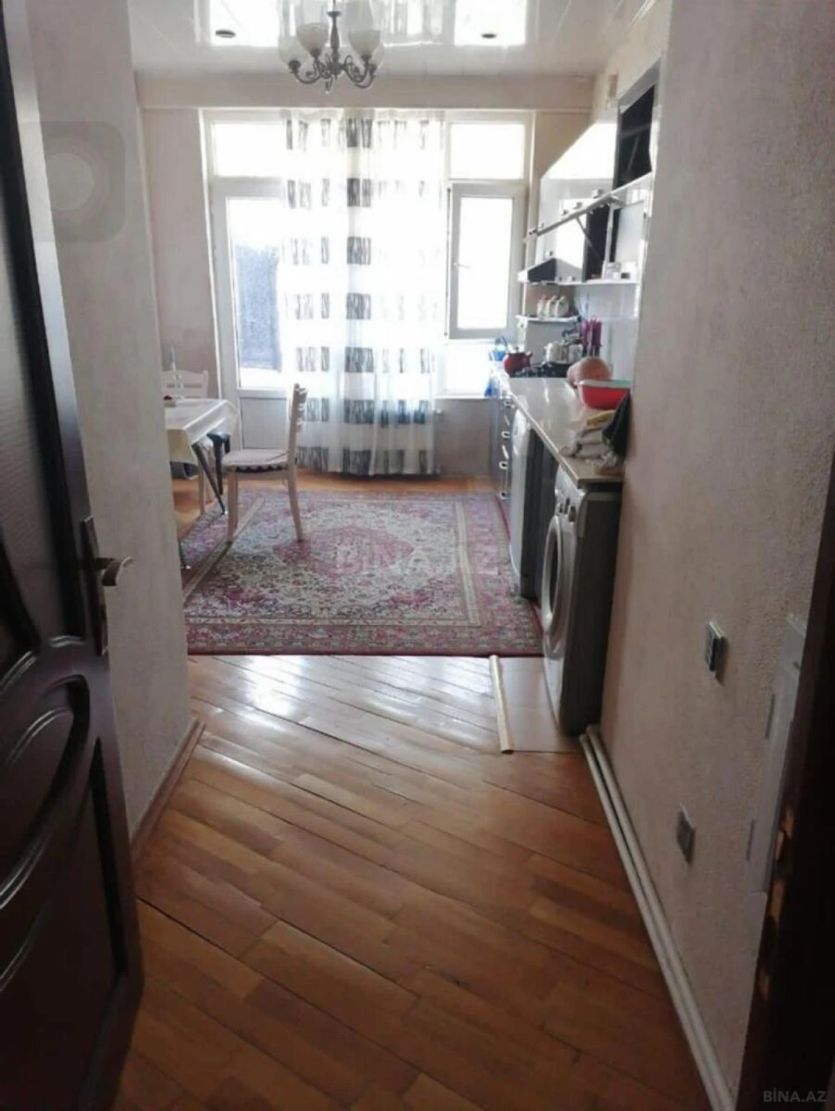 Kirayə verilir 3 otaqlı mənzil 150 m²
