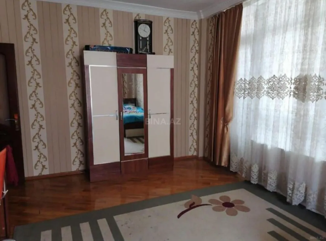 Kirayə verilir 3 otaqlı mənzil 150 m²