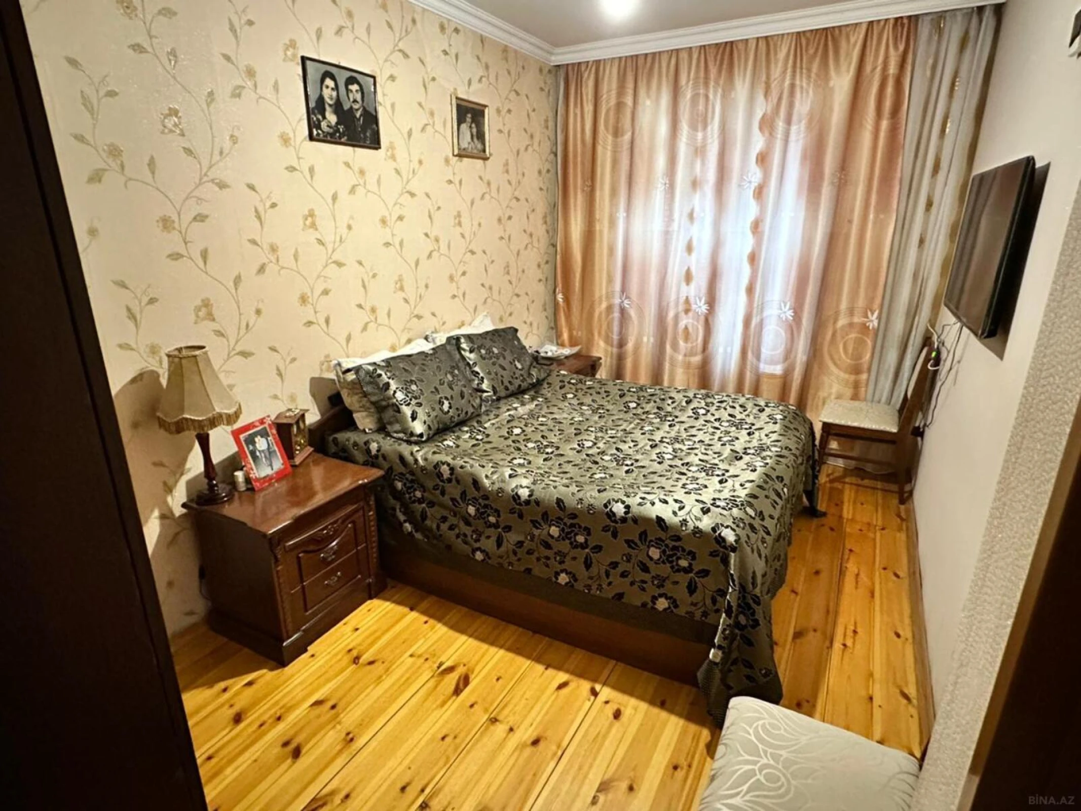 Satılır 6 otaqlı həyət evi 250 m²