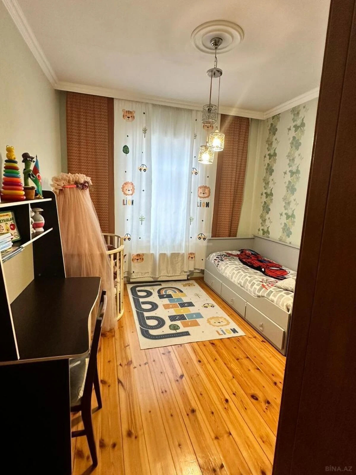 Satılır 6 otaqlı həyət evi 250 m²