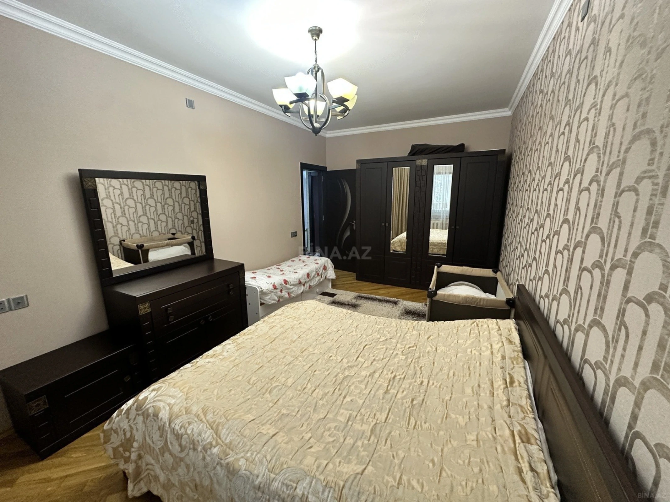 Satılır 3 otaqlı mənzil 70 m²