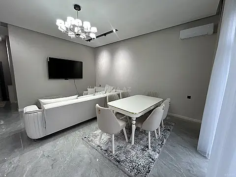 Satılır 4 otaqlı həyət evi 125 m²
