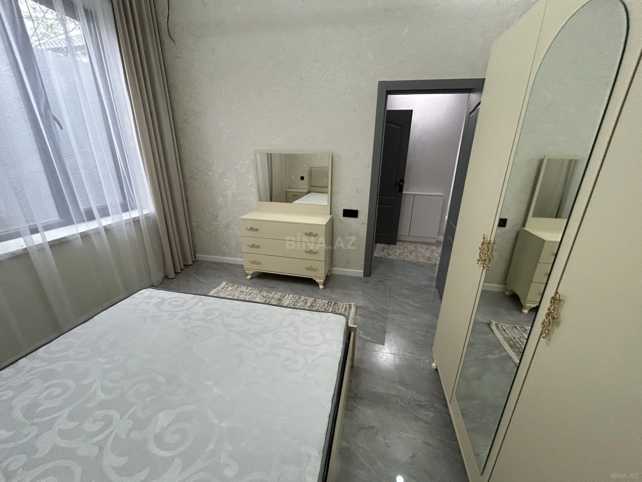 Satılır 4 otaqlı həyət evi 125 m²