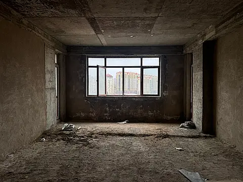 Satılır 2 otaqlı mənzil 107.4 m²