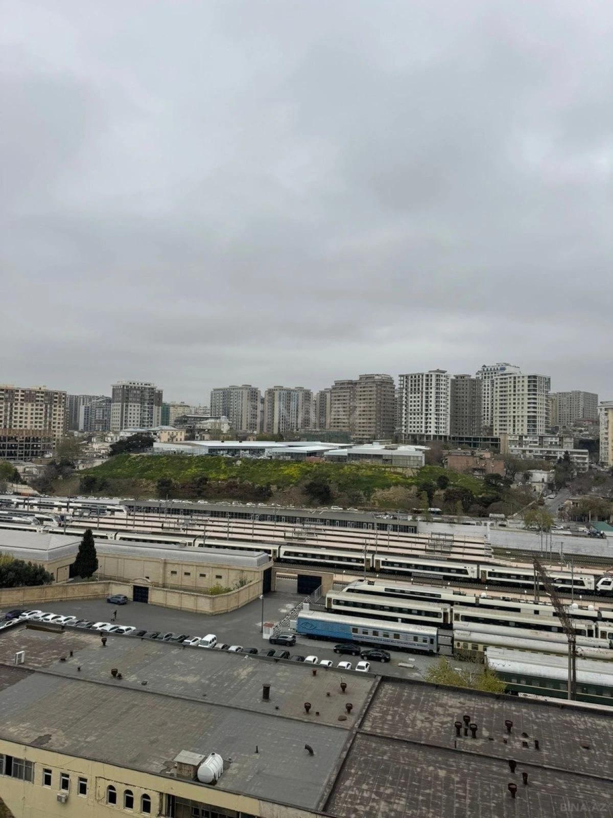 Satılır 2 otaqlı mənzil 107.4 m²
