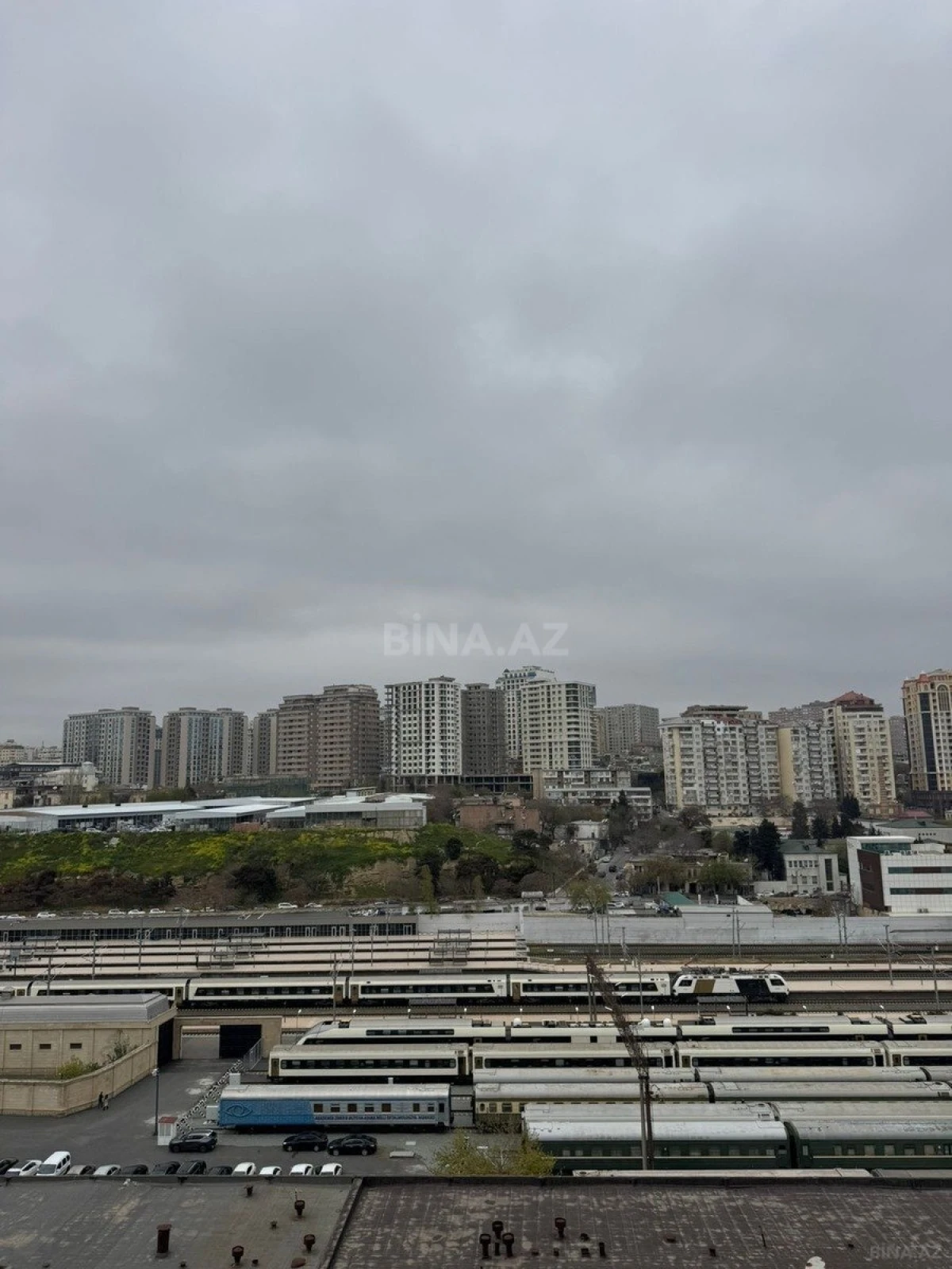 Satılır 2 otaqlı mənzil 107.4 m²